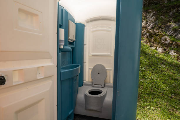 Portable bathroom rental in Meraux, LA